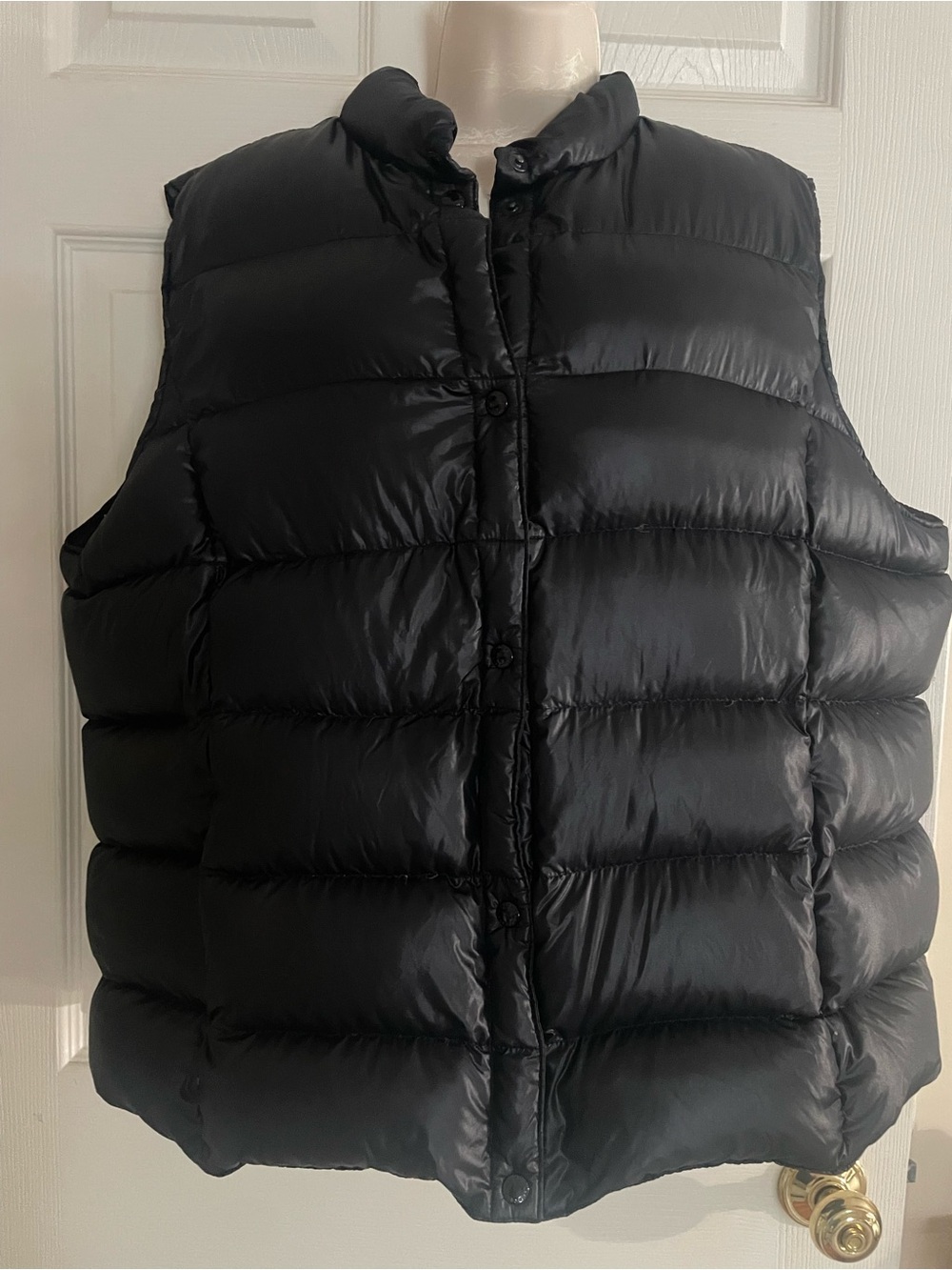 Women’s Black Puffer Vest - Lightweight Insulated Vest